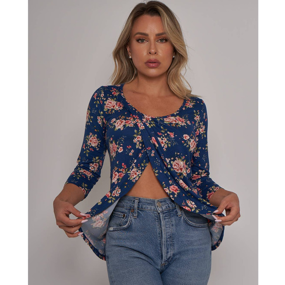 NWT - 3/4 Sleeve Round Neck Overlap Top - Medium - Picture 3 of 7